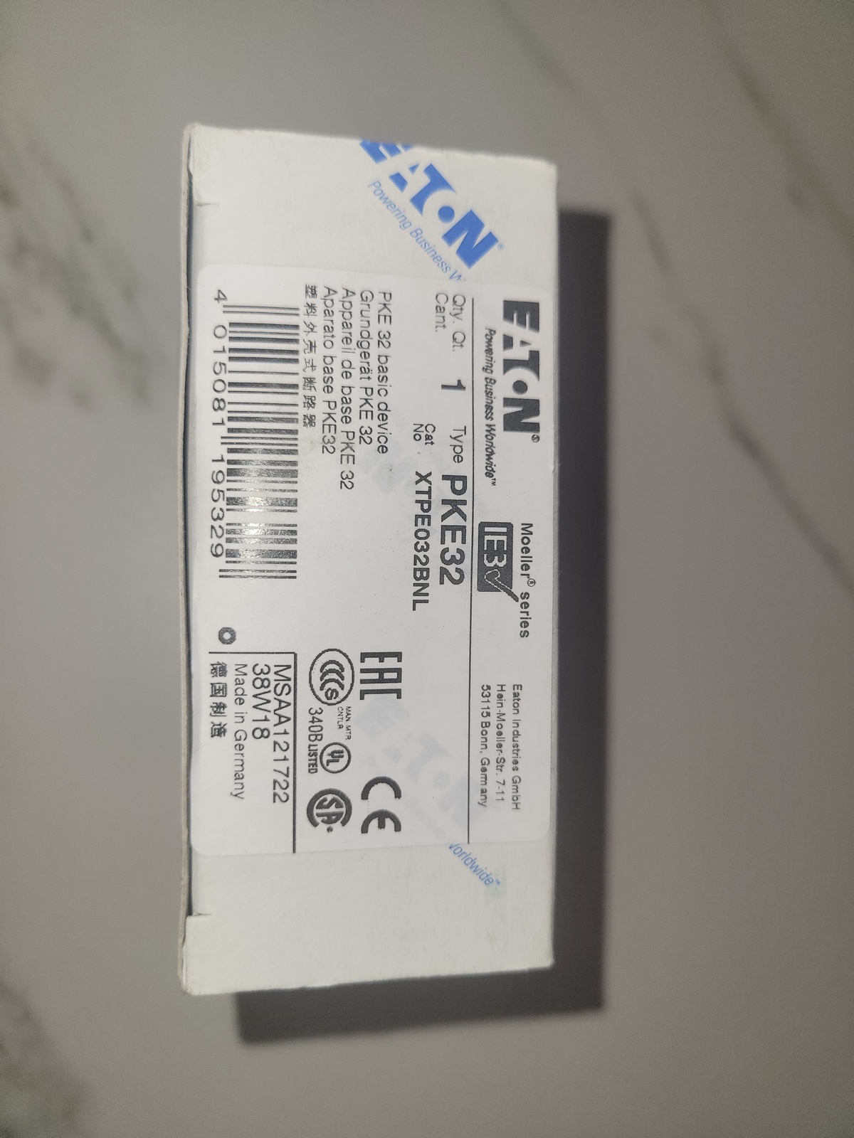 Выключатель автоматический EATON PKE32-32А 3P МТ 32А XTPE032BNL