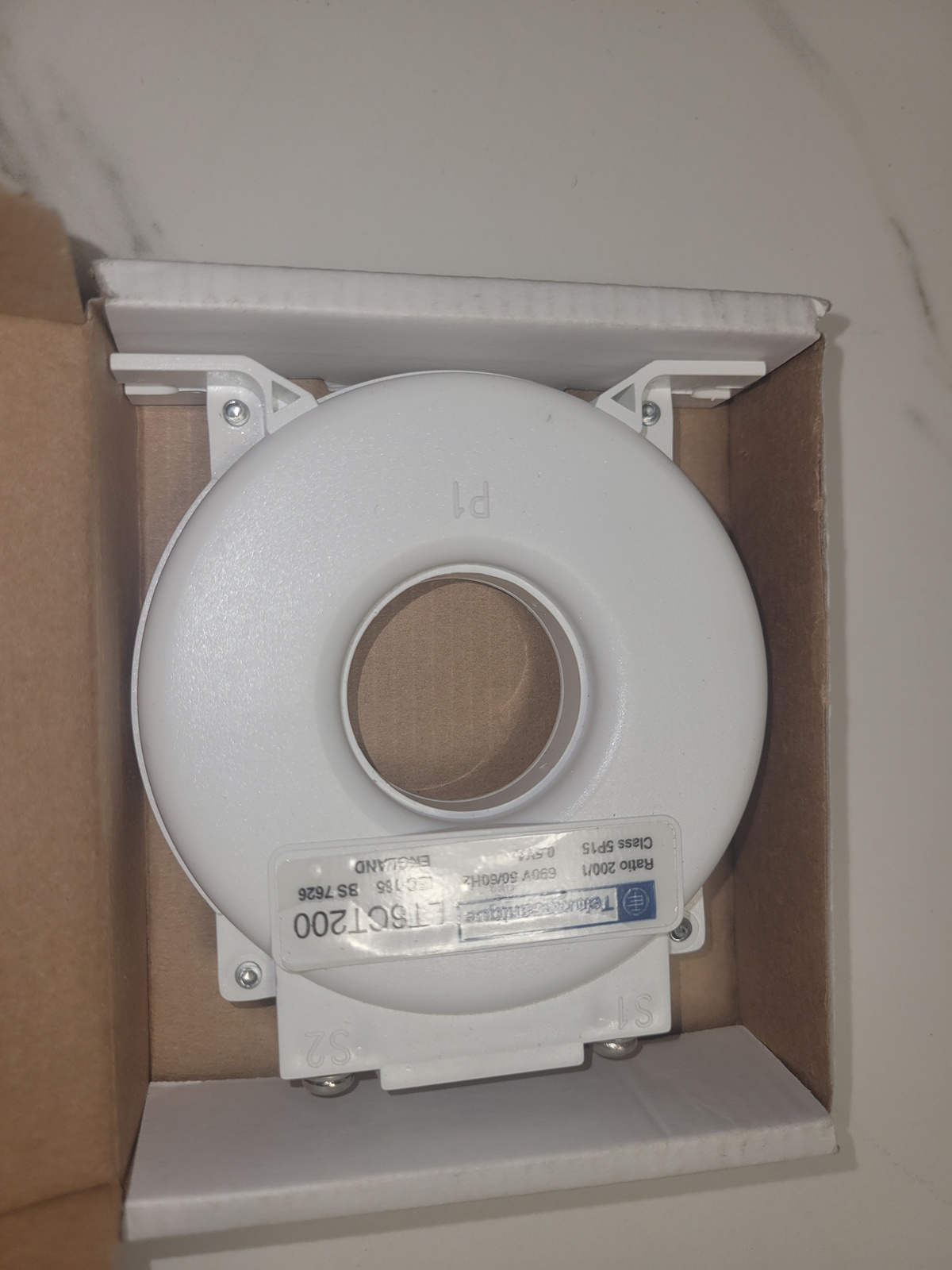 Трансформатор Schneider Electric LT6CT2001, 200/1A (LT6CT2001)