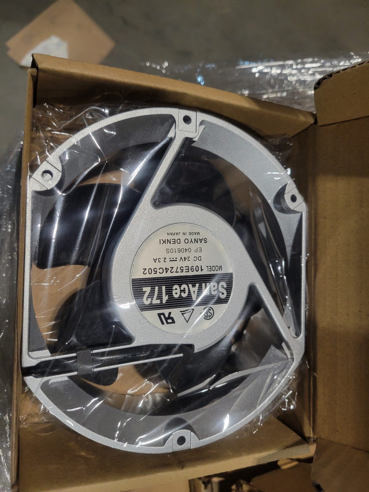 Вентилятор DC Fan San Ace 172 (109E5724C502)