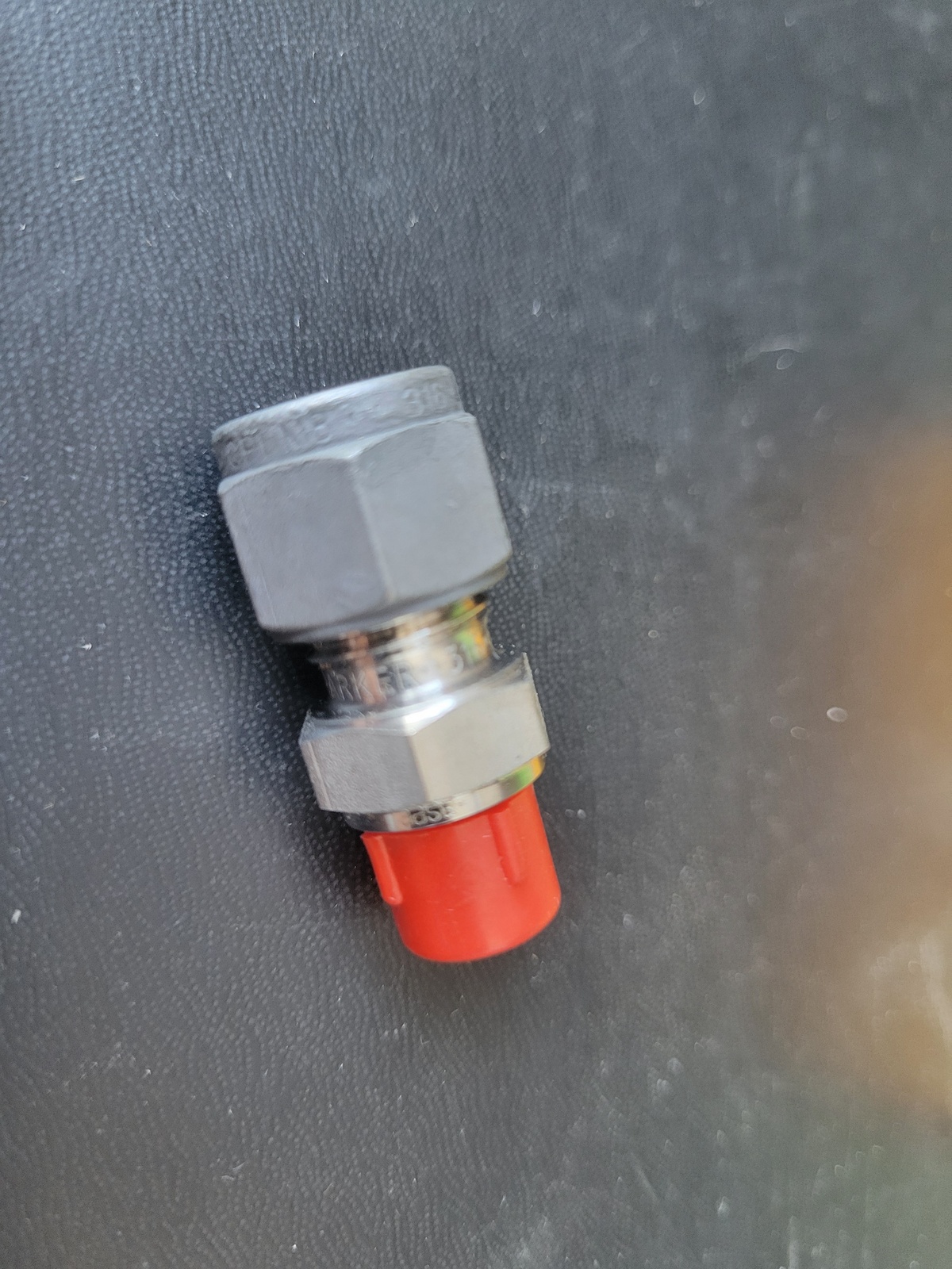 Соединитель Parker CPI FBZ 8-1/8R-SS