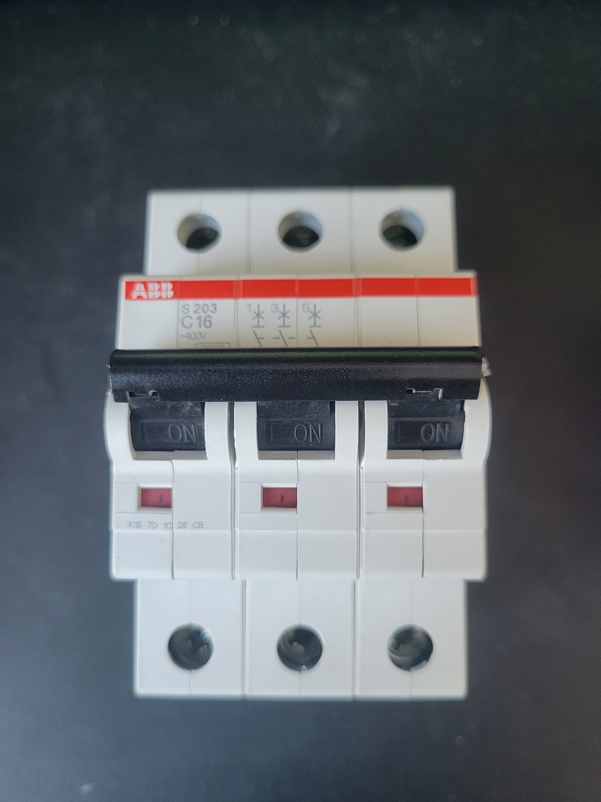 Выключатель ABB S203 C16A (2CDS253001R0164)